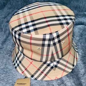 Burberry Vintage Check Cotton Blend Bucket Hat